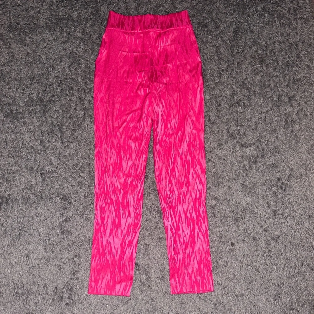 Revolve pants! - Picture 3 of 3